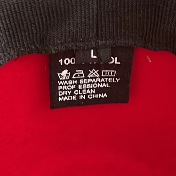 Queen of Hearts Hat - Picture 6 of 7